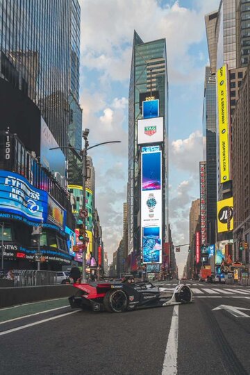 Elektryczne Porsche na&nbsp;Times Square