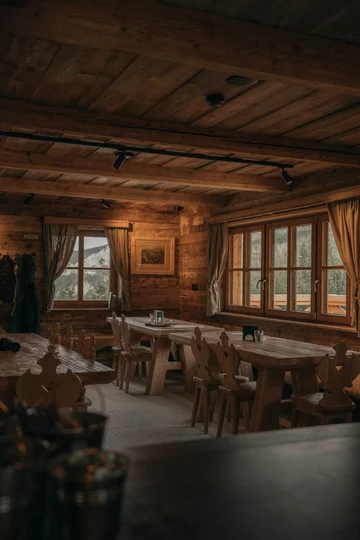 Schronisko PTTK na Hali Konradowej 