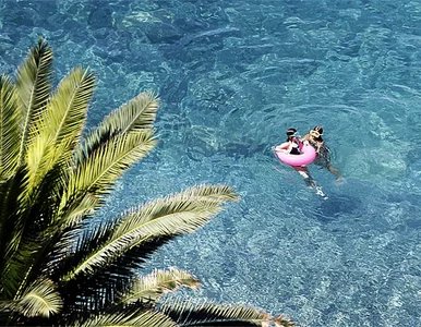 Miniatura: Urzędnicy przerwali Polakom wakacje