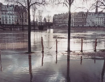Pomarańczowy alert powodziowy ogłoszono w 23 departamentach 