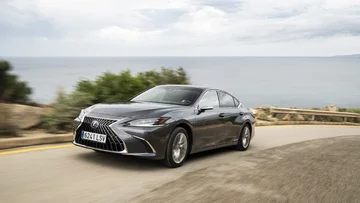 Lexus ES 300h 