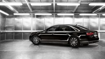 Audi A8 L Security 