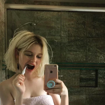 Emily Alyn Lind 