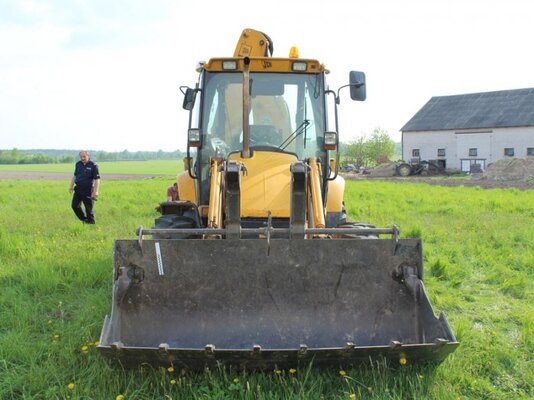 Miniatura: Zniszczenia dokonane przez agresywnego...