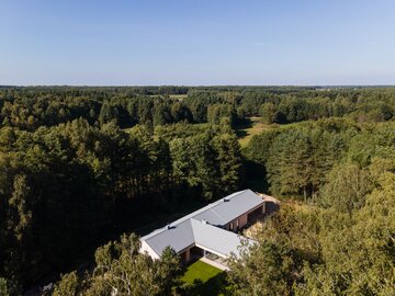 Dom na&nbsp;polanie, proj. PAG Pracownia Architektury Głowacki