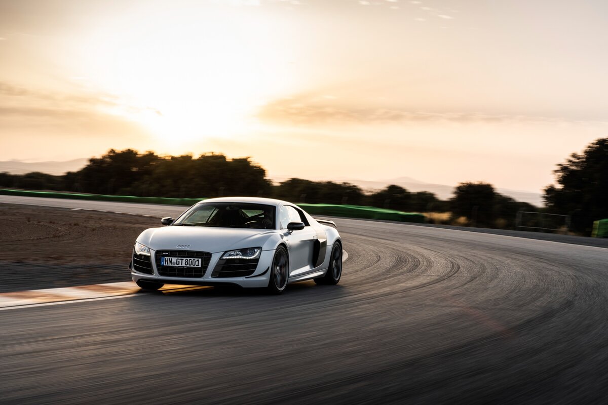 Audi R8 Coupé V10 GT RWD 