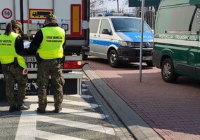 Miniatura: Polska uszczelnia granicę. Wszystko przez...