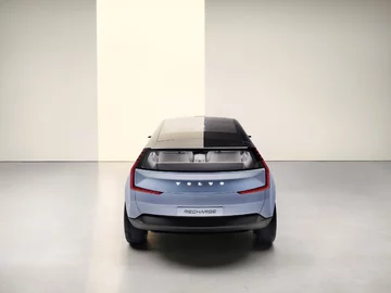 Volvo Concept Recharge 