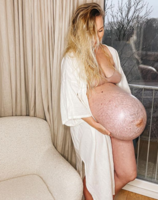 Miniatura: Influencerka pokazuje, jak wygląda...