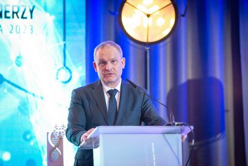 Wiceminister Maciej Miłkowski z&nbsp;nagrodą gł&oacute;wną Wizjonerzy Zdrowia 2023