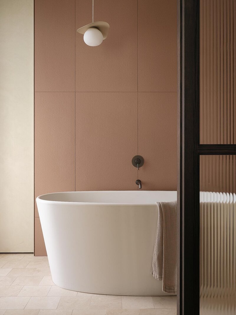 Wnętrze, kt&oacute;re dojrzewa z&nbsp;czasem, projekt Michael Godmer Studio