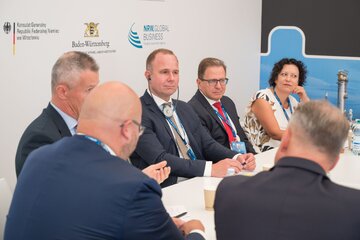 Eksperci podczas panelu &bdquo;Serce w&nbsp;centrum uwagi &ndash; poprawa ścieżki systemowej pacjenta kardiologicznego&rdquo;