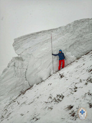 Miniatura: Zdjęcia GOPR po zejściu lawiny gruntowej