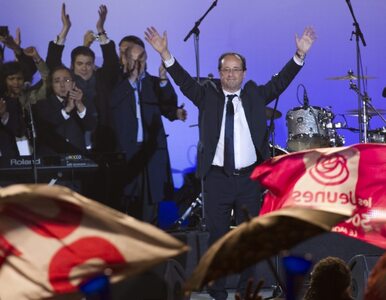 Miniatura: Komorowski zaprosił Hollande`a do Polski