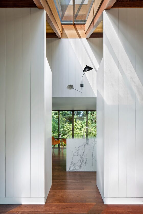 Drewniany domek – minimalistyczny i stylowy jednocześnie, projekt Andrew Mann Architecture V2com, 2757-19, drewniany domek