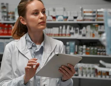 Miniatura: Farmacja kliniczna ratuje życie i budżet...