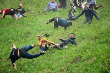 Zawody Cooper's Hill Cheese-Rolling and Wake w Gloucestershire 