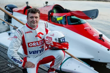 Wyścig ORLEN: Kubica w bolidzie, Marszałek w motorowodnym bolidzie 