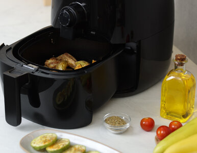 Miniatura: Masz air fryer? Tego lepiej nie wlewaj...