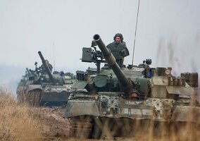 Miniatura: Rosja nie musi wysyłać czołgów. Generał...