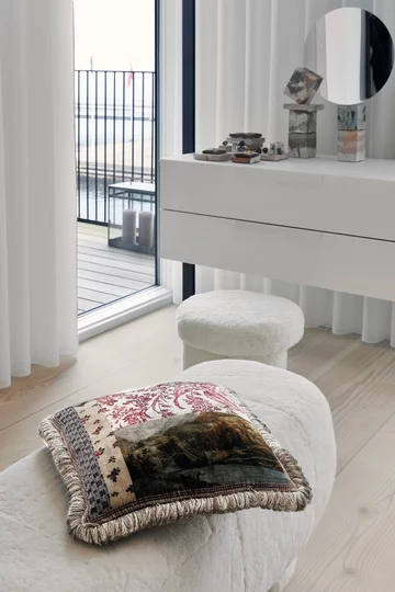 Mieszkanie całe w bieli Dinesen, białe mieszkanie