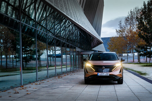 Miniatura: Nissan Ariya