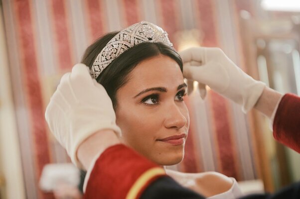 Miniatura: Tiffany Smith gra Meghan Markle. Podobna?
