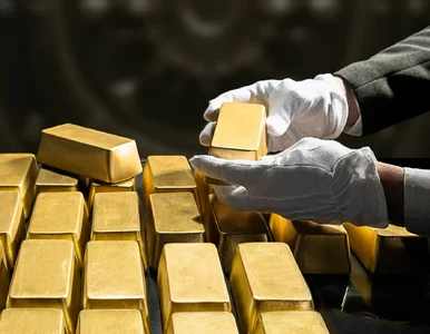 Miniatura: Potężna wyprzedaż na rynku kruszców. Złoto...