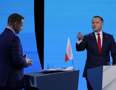 Miniatura: Nawrocki podszedł do Trzaskowskiego....