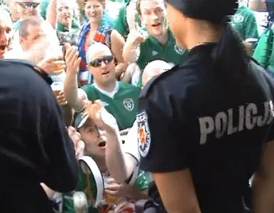 Miniatura: Kibice kontra policja. Zobacz, jak...