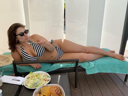 Miniatura: Ashley Graham na Instagramie. Zobaczcie,...