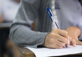 Miniatura: QUIZ ortograficzny z wyrazami na literę...