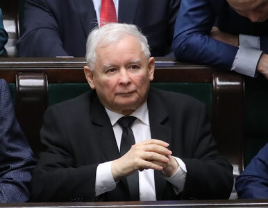Miniatura: Kaczyński poszedł na mszę do kościoła....