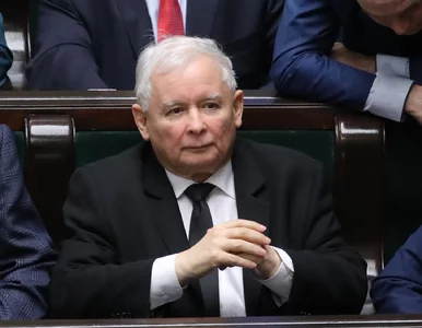 Miniatura: Kaczyński poszedł na mszę do kościoła....