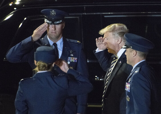 Miniatura: Trzej więźniowie uwolnieni przez Koreę...