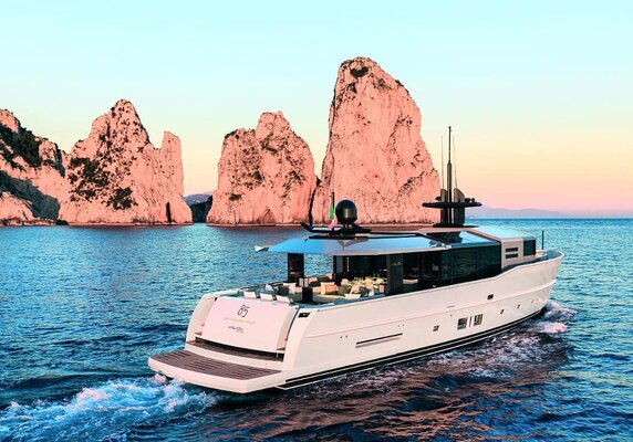 Miniatura: Luksusowy jacht „Arcadia”. Kosztuje...