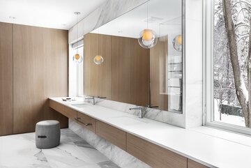 Mieszkanie w&nbsp;bieli, projekt Newsam Construction