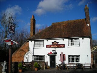 The Red Lion Pub w Little Missenden