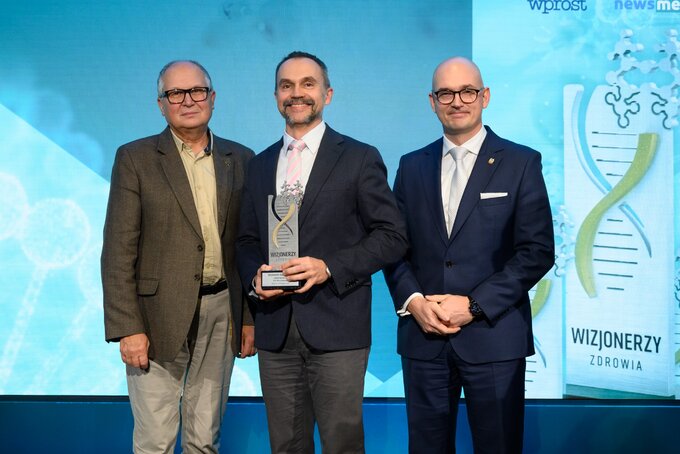 Piotr Fonrobert, prof. Maciej Kupczyk i Dominik Romiński