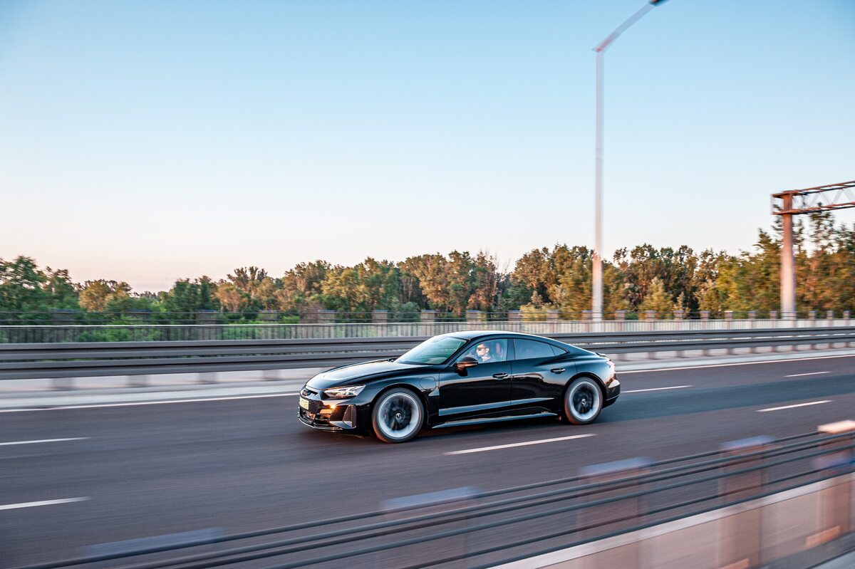 Audi RS e-tron GT 