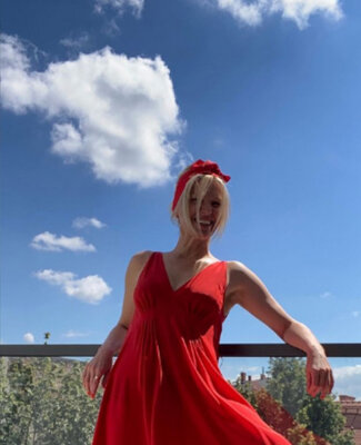 Miniatura: 44-letnia polska dziennikarka, prezenterka...