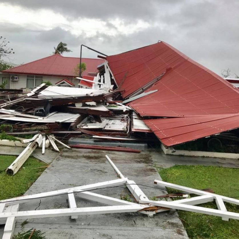 Dom zniszczony przez cyklon Gita 