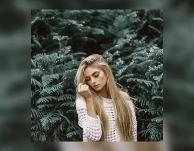 Miniatura: Fotografka pokazuje kulisy sesji...