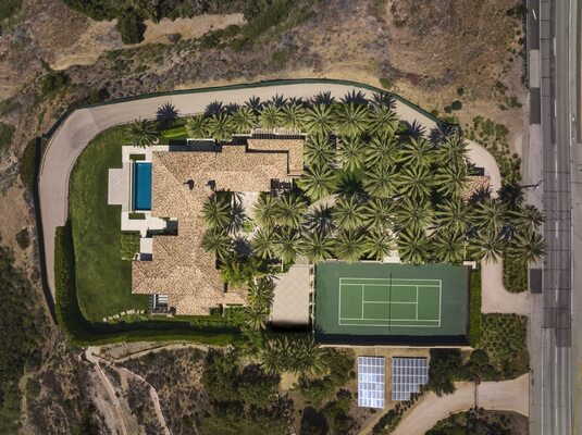 Miniatura: Tak wygląda dom Cher w Malibu. Nazywany...
