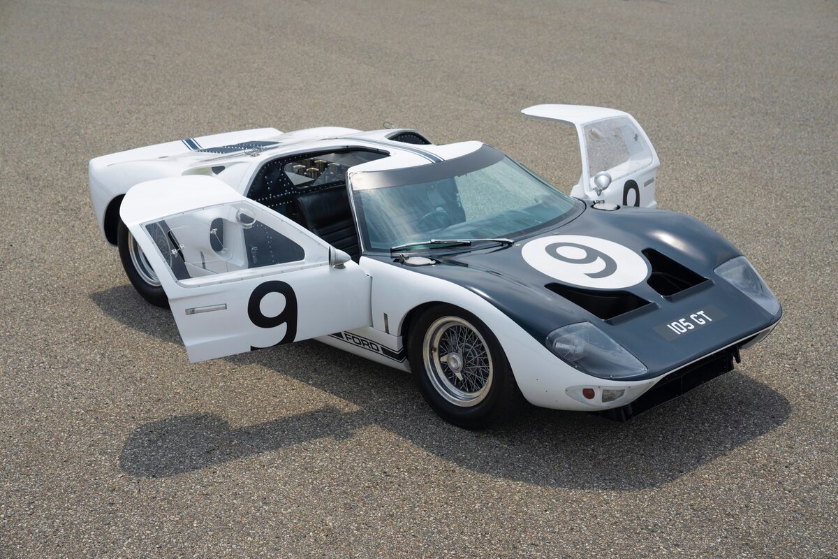 Ford GT Heritage Edition 