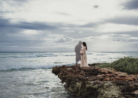 Miniatura: Nietypowa sesja ciążowa. Na zdjęciach jest...