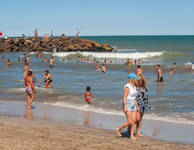 Miniatura: 29-latek porwany przez falę nie żyje....