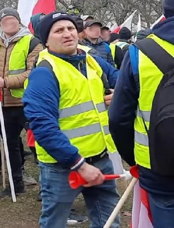 Mężczyzna poszukiwany przez policję w związku z zamieszkami na proteście rolników 