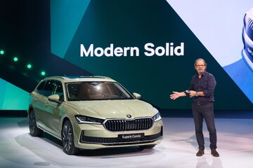 Nowa Skoda Superb