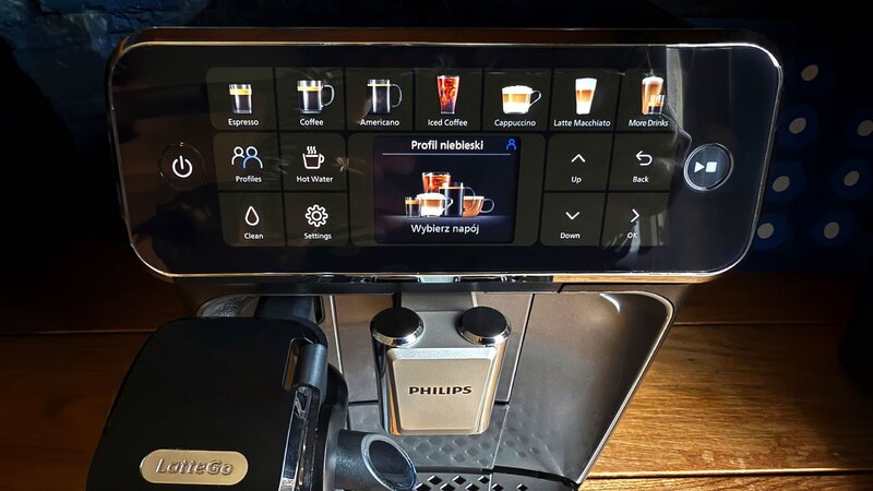 Intuicyjny, podświetlany panel dotykowy w&nbsp;Philips LatteGo 4400 umożliwia szybkie wybranie napoju i&nbsp;wygodne dopasowanie intensywności czy&nbsp;ilości mleka